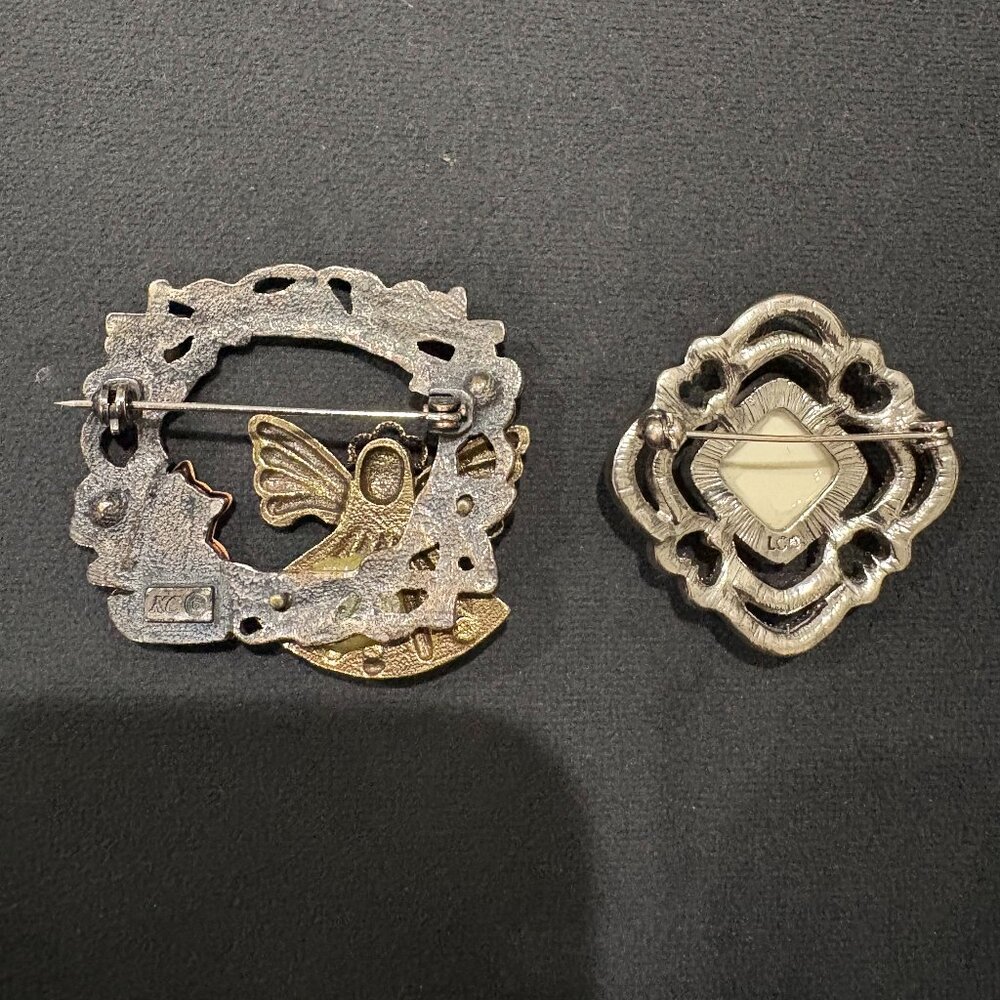 Two Vintage Pins Kenneth Cole and Liz Claiborne Angel with Cat - Picture 2 of 6